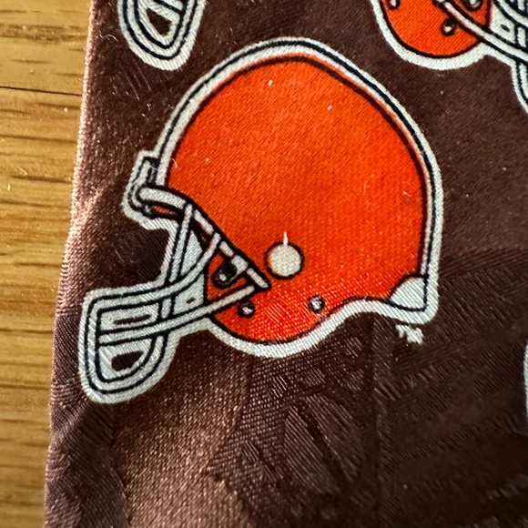Vintage Cleveland Browns Necktie 100% Silk NFL AFC Central - Picture 15 of 15